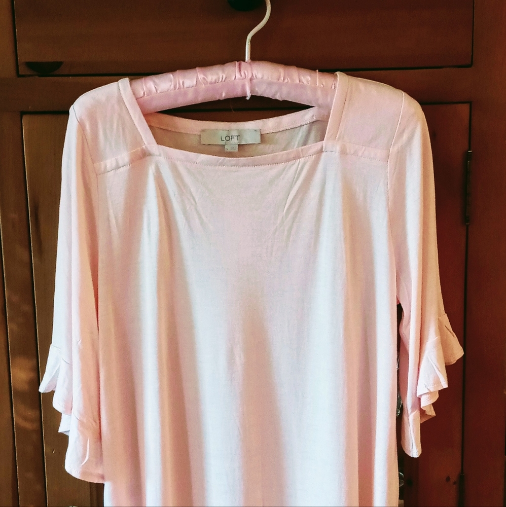 Ann Taylor Loft Pink Top size Large NWT